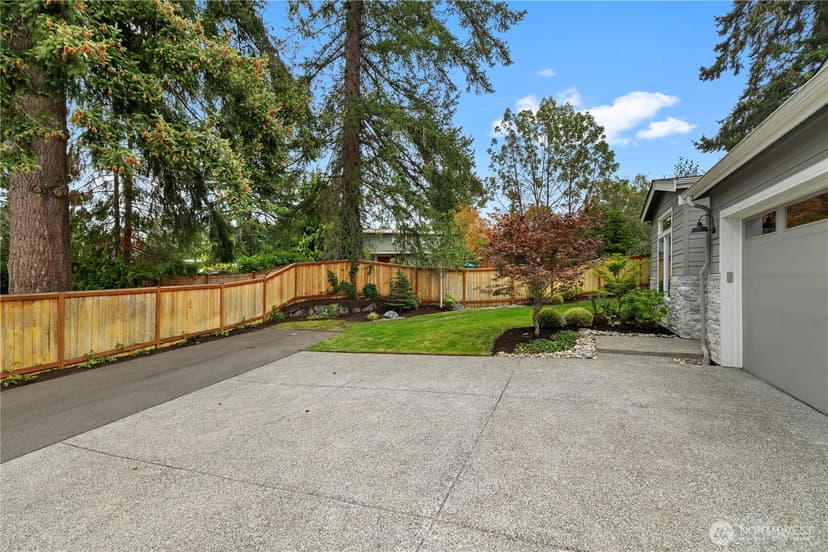Property photo for 1435 7th Place S, Edmonds photo 37