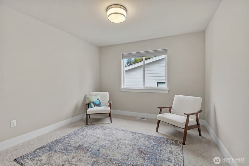 Property photo for 1435 7th Place S, Edmonds photo 28