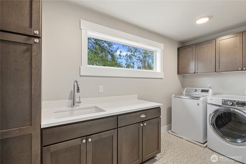 Property photo for 1435 7th Place S, Edmonds photo 30