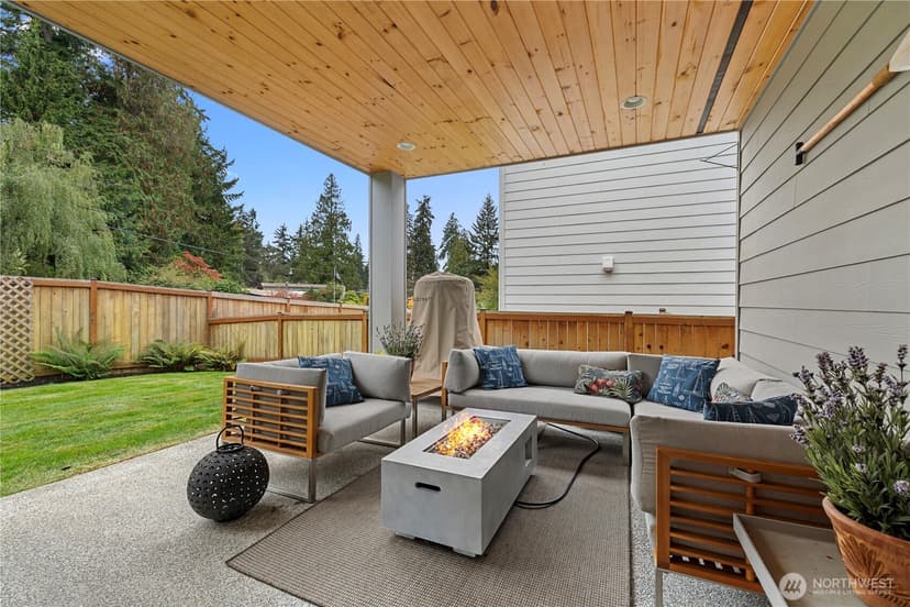 Property photo for 1435 7th Place S, Edmonds photo 32