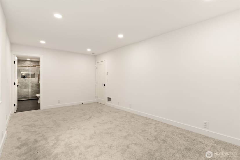Property photo for 12528 Odell Road NE, Duvall photo 34