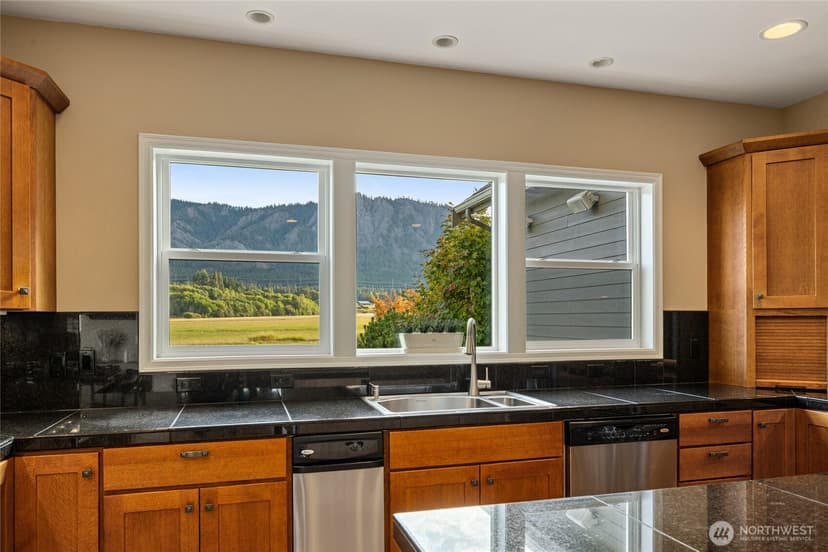 Property photo for 430 Pays Road, Cle Elum photo 9