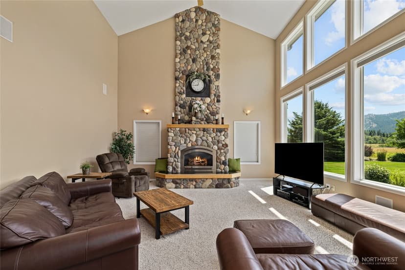 Property photo for 430 Pays Road, Cle Elum photo 3
