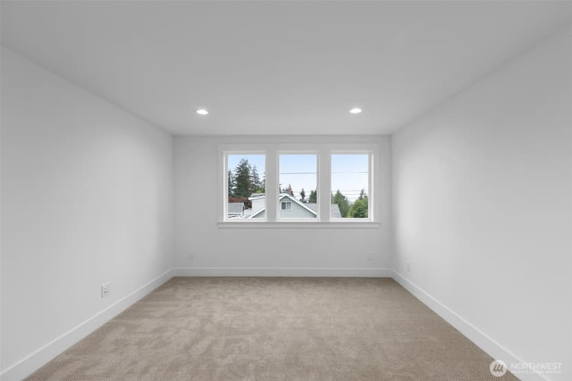 Property photo for 11050 2nd Avenue NW, Seattle photo 14