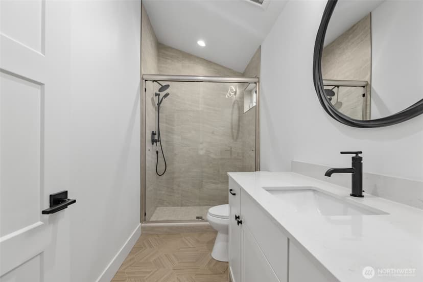 Property photo for 11050 2nd Avenue NW, Seattle photo 27