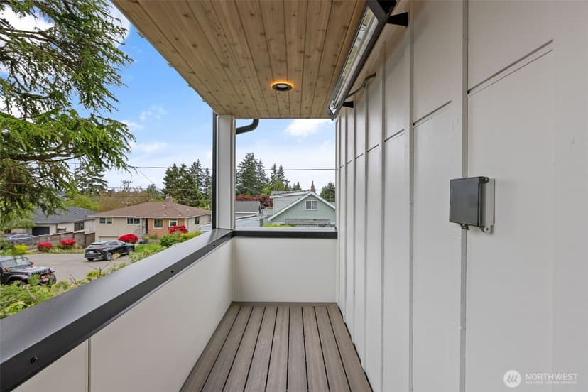 Property photo for 11050 2nd Avenue NW, Seattle photo 17