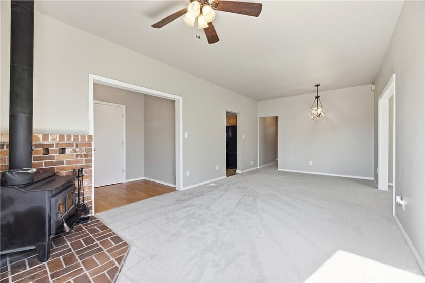 Property photo for 1215 8th Avenue NW, Puyallup photo 6