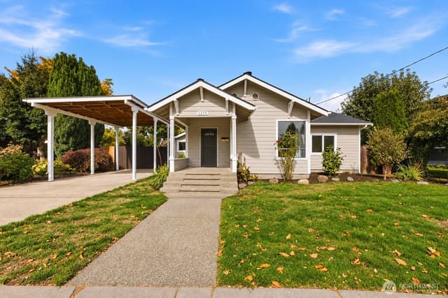 Property photo for 1215 8th Avenue NW, Puyallup