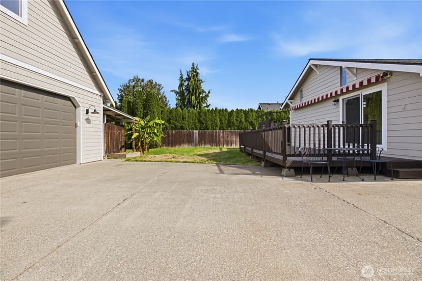 Property photo for 1215 8th Avenue NW, Puyallup photo 32