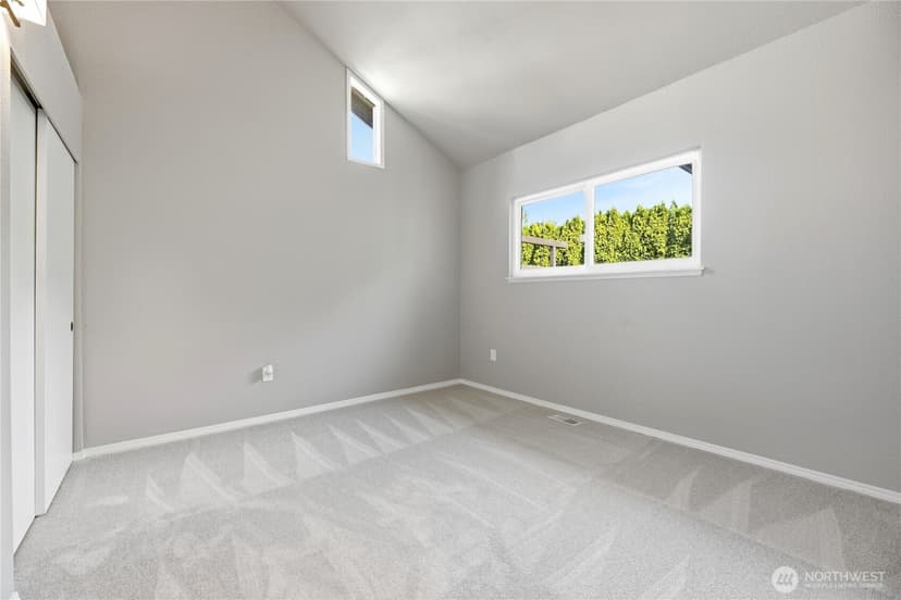 Property photo for 1215 8th Avenue NW, Puyallup photo 19