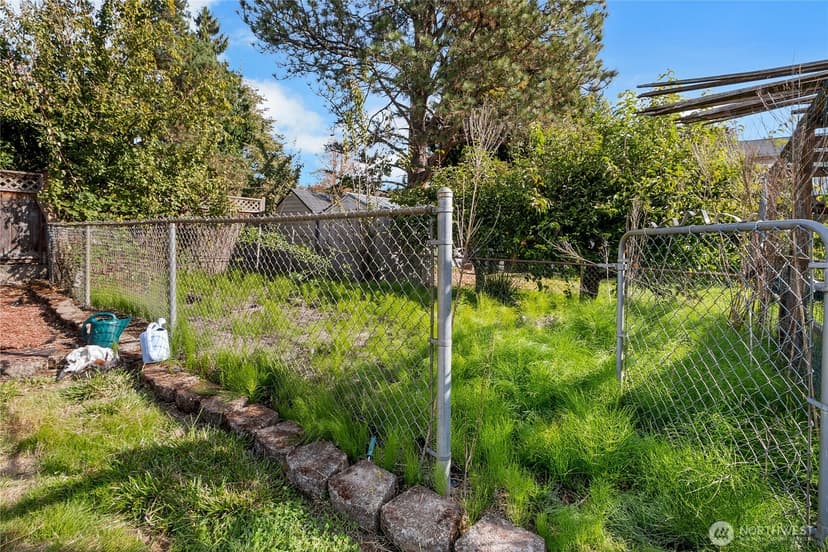 Property photo for 14115 80th Street E, Puyallup photo 15