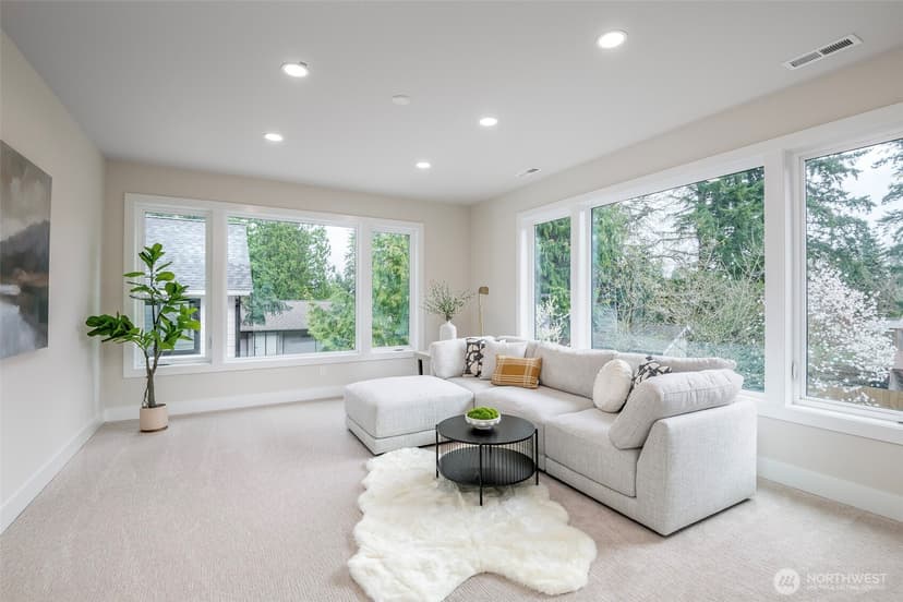 Property photo for 12648 NE 80th Street, Kirkland photo 16