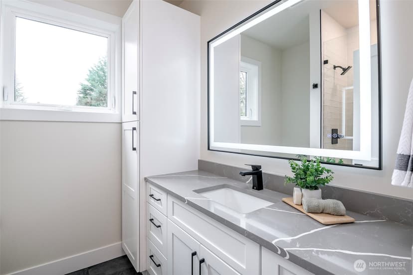 Property photo for 12648 NE 80th Street, Kirkland photo 25