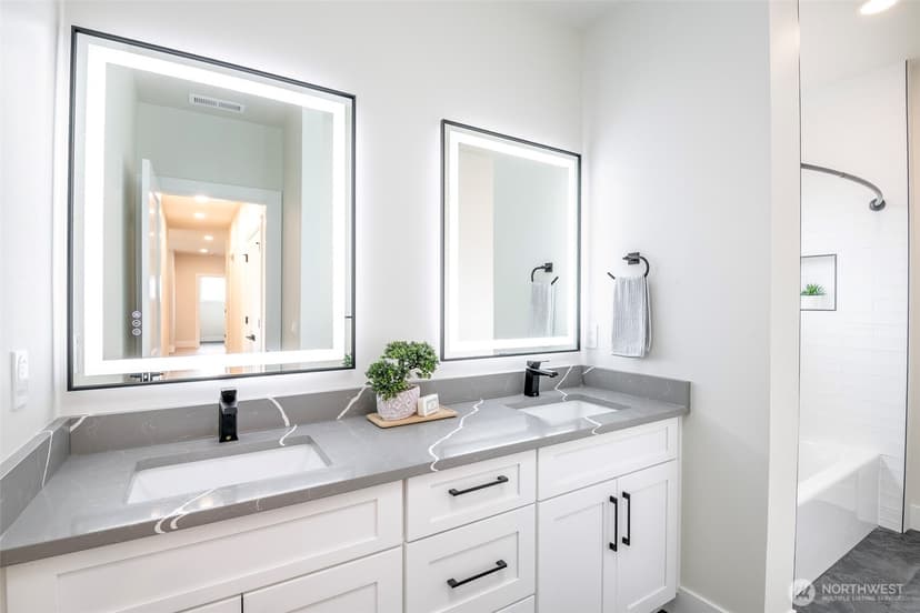 Property photo for 12648 NE 80th Street, Kirkland photo 20