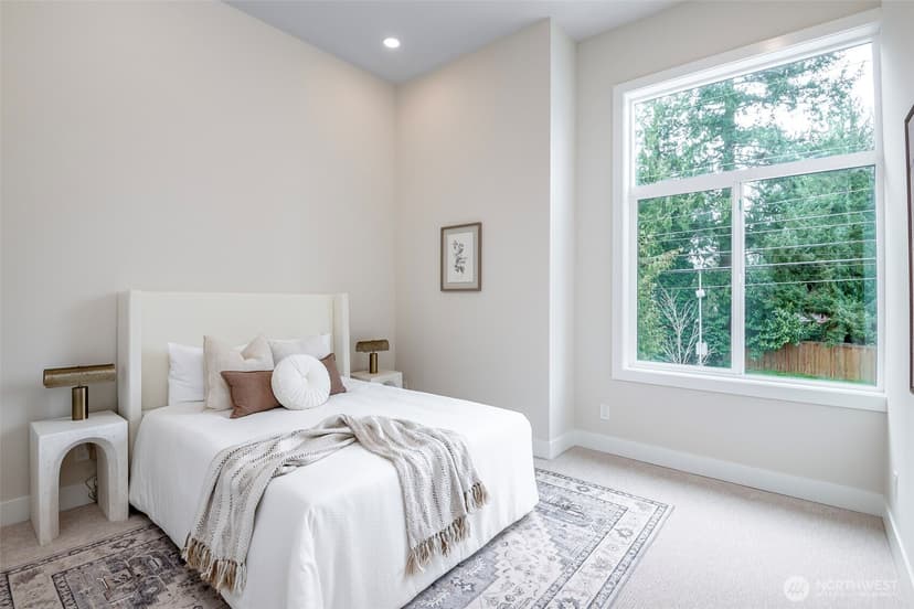 Property photo for 12648 NE 80th Street, Kirkland photo 19