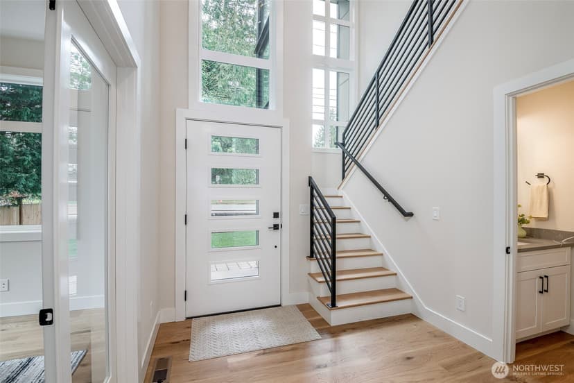 Property photo for 12648 NE 80th Street, Kirkland photo 2