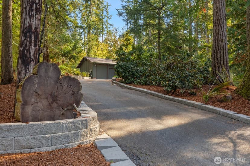 Property photo for 15236 263rd Avenue SE, Issaquah photo 2