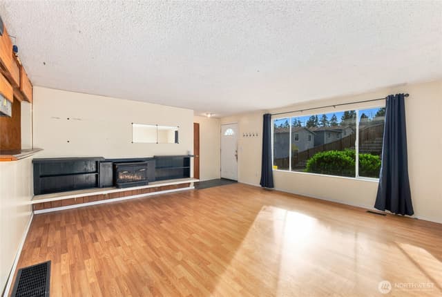 Property photo for 12900 76th Avenue S, Seattle photo 5