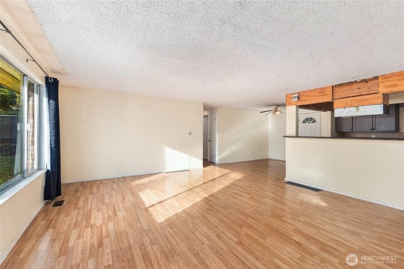 Property photo for 12900 76th Avenue S, Seattle photo 7