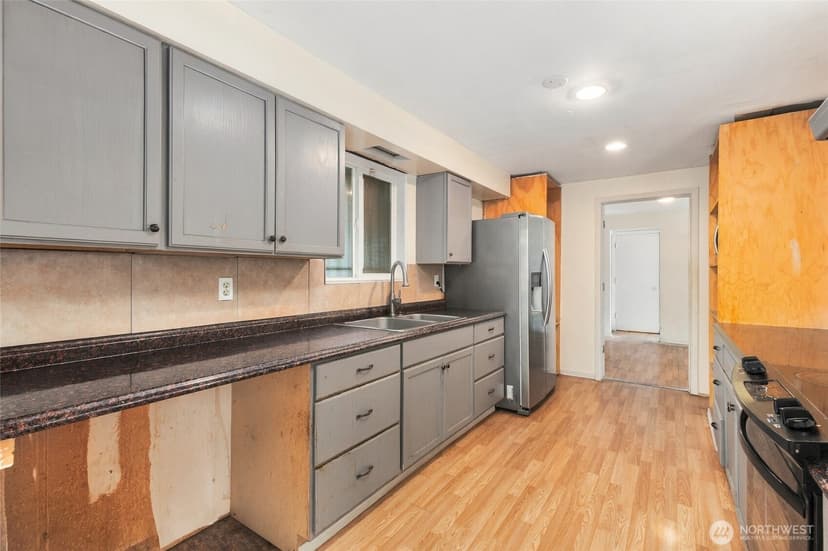 Property photo for 12900 76th Avenue S, Seattle photo 9