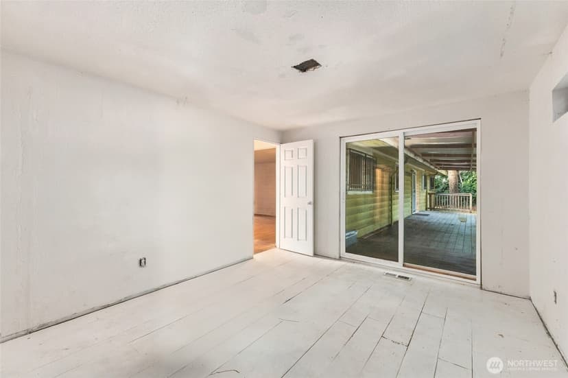 Property photo for 12900 76th Avenue S, Seattle photo 22