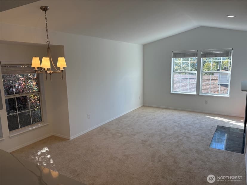 Property photo for 2640 118th Avenue SE #301, Bellevue photo 5