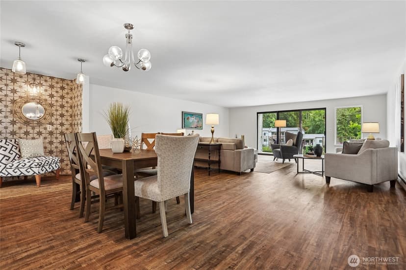 Property photo for 13271 15th Avenue NE #B13, Seattle photo 4