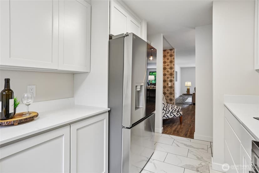 Property photo for 13271 15th Avenue NE #B13, Seattle photo 11