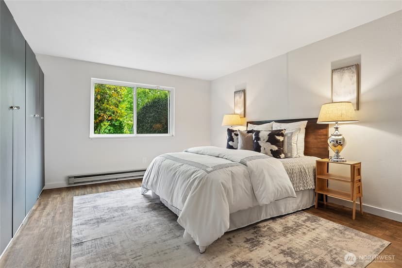 Property photo for 13271 15th Avenue NE #B13, Seattle photo 12
