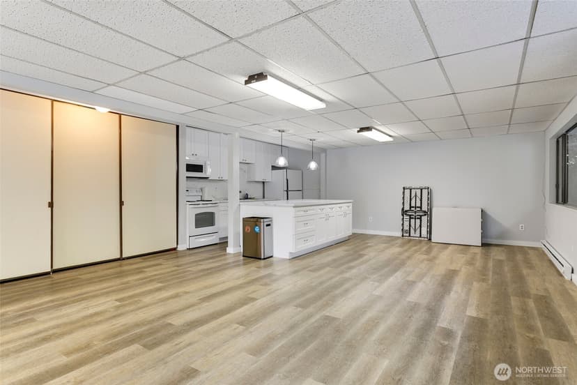Property photo for 13271 15th Avenue NE #B13, Seattle photo 23