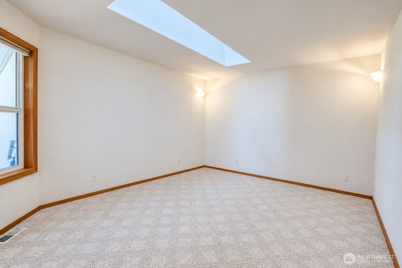Property photo for 597 Blue Wing Loop SE, Ocean Shores photo 12