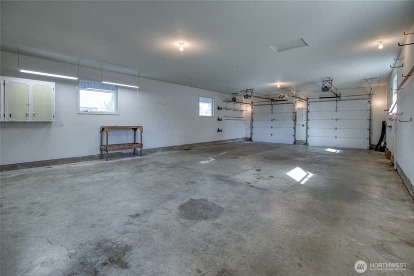Property photo for 597 Blue Wing Loop SE, Ocean Shores photo 36