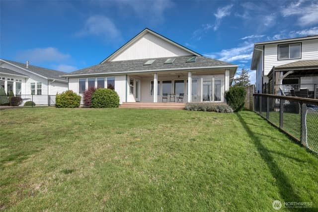 Property photo for 597 Blue Wing Loop SE, Ocean Shores photo 2
