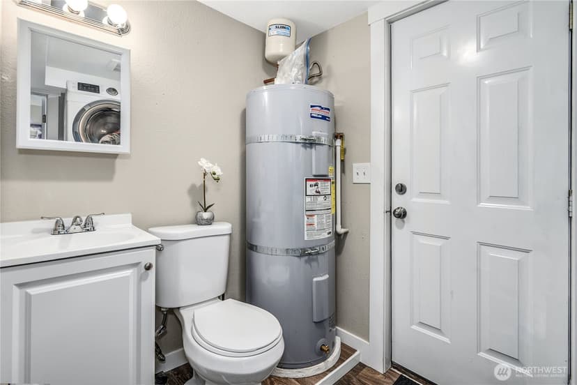 Property photo for 3405 NW Market Street, Seattle photo 17