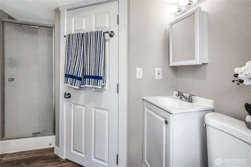 Property photo for 3405 NW Market Street, Seattle photo 16