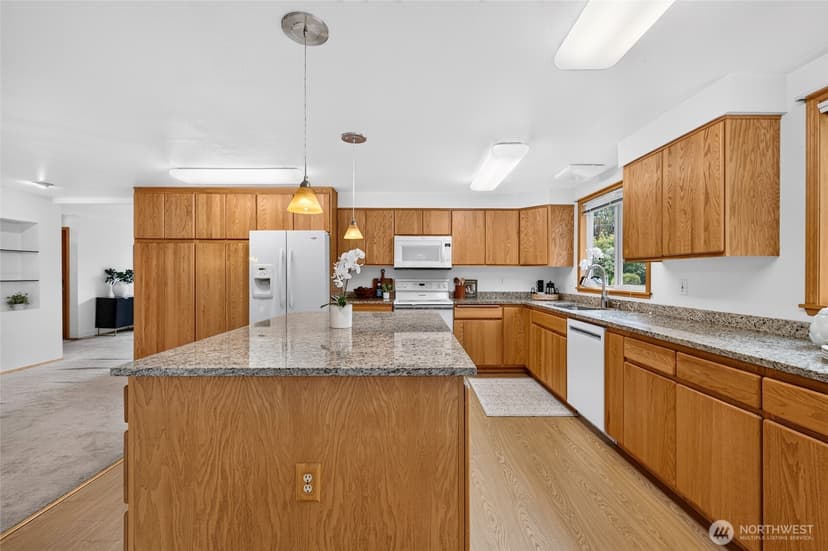 Property photo for 2909 227th Street SW, Brier photo 12