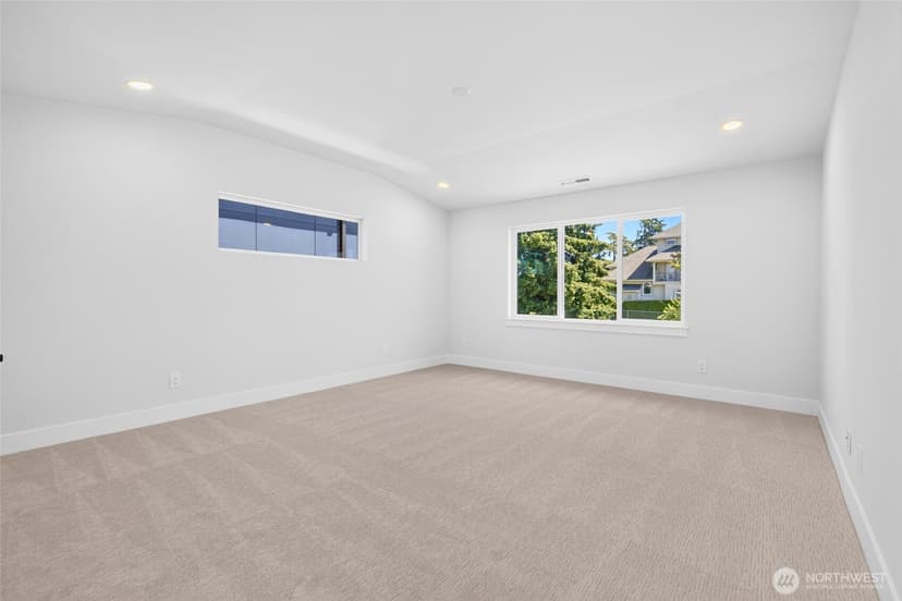 Property photo for 17840 86th Avenue NE, Bothell photo 15