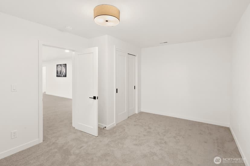 Property photo for 16040 36th Avenue NE, Lake Forest Park photo 34