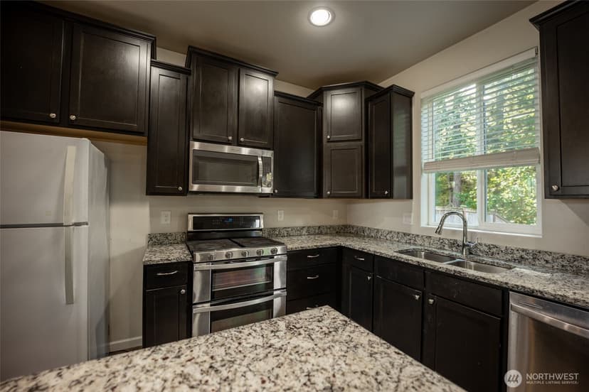 Property photo for 13808 65th Ave E, Puyallup photo 16