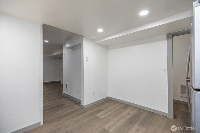 Property photo for 10214 4th Avenue SW #B, Seattle photo 16