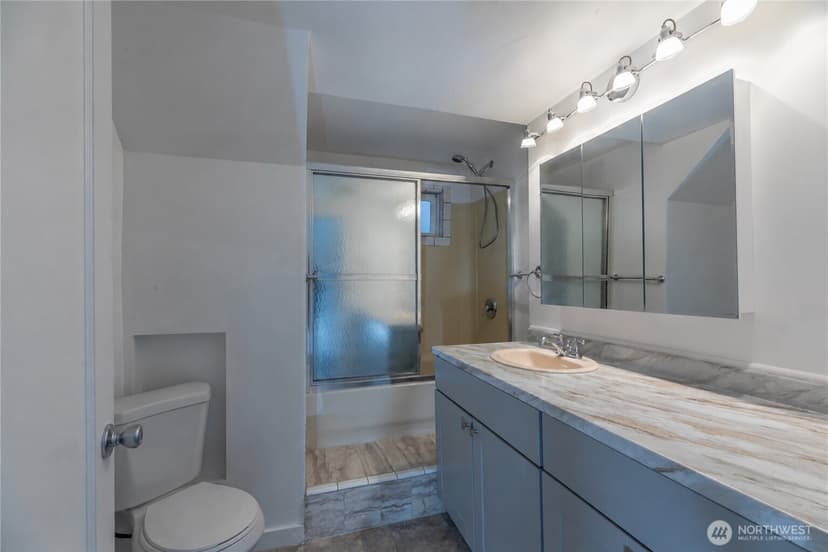 Property photo for 10214 4th Avenue SW #B, Seattle photo 9