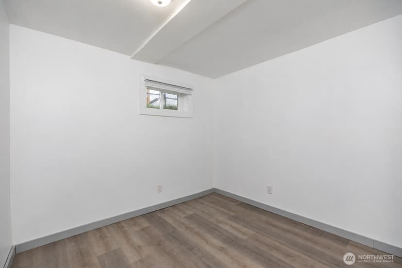 Property photo for 10214 4th Avenue SW #B, Seattle photo 14