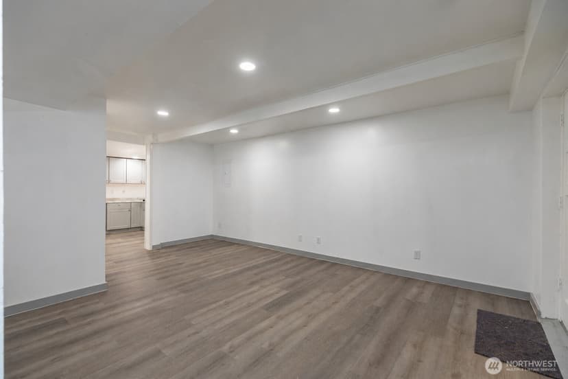 Property photo for 10214 4th Avenue SW #B, Seattle photo 17
