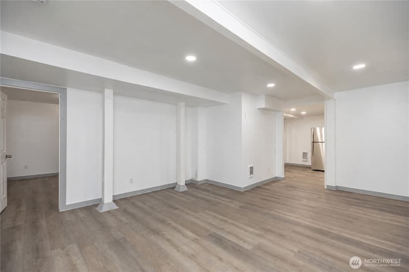 Property photo for 10214 4th Avenue SW #B, Seattle photo 5