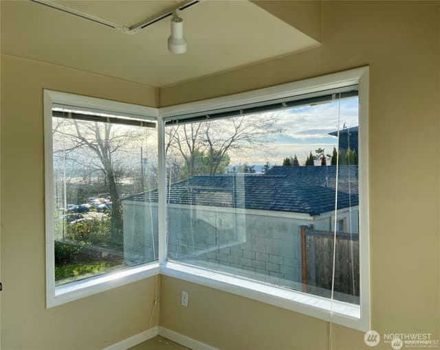 Property photo for 127 6th Avenue, Kirkland photo 5