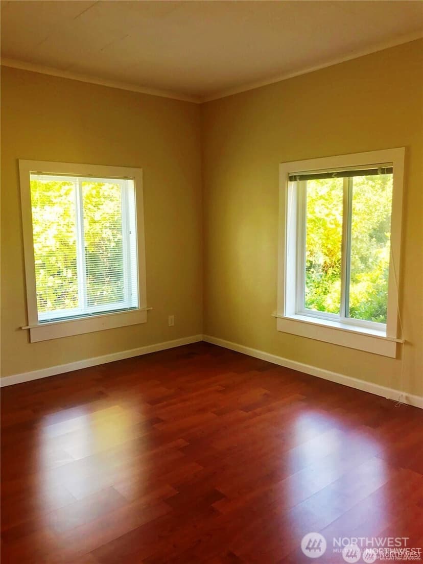 Property photo for 127 6th Avenue, Kirkland photo 2