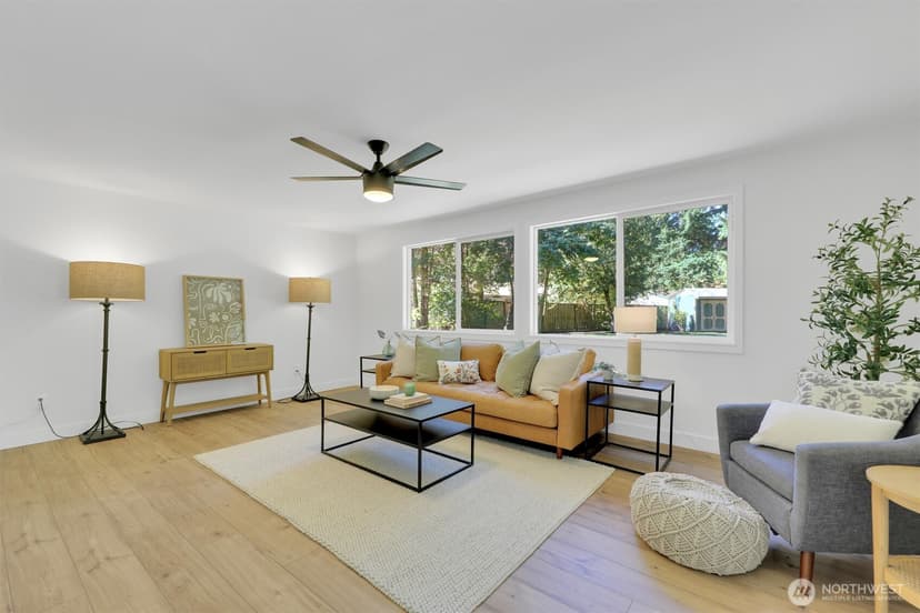Property photo for 20915 W Richmond Road, Bothell photo 19