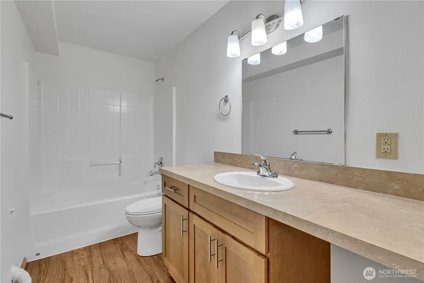 Property photo for 4038 169th Avenue SE, Bellevue photo 28