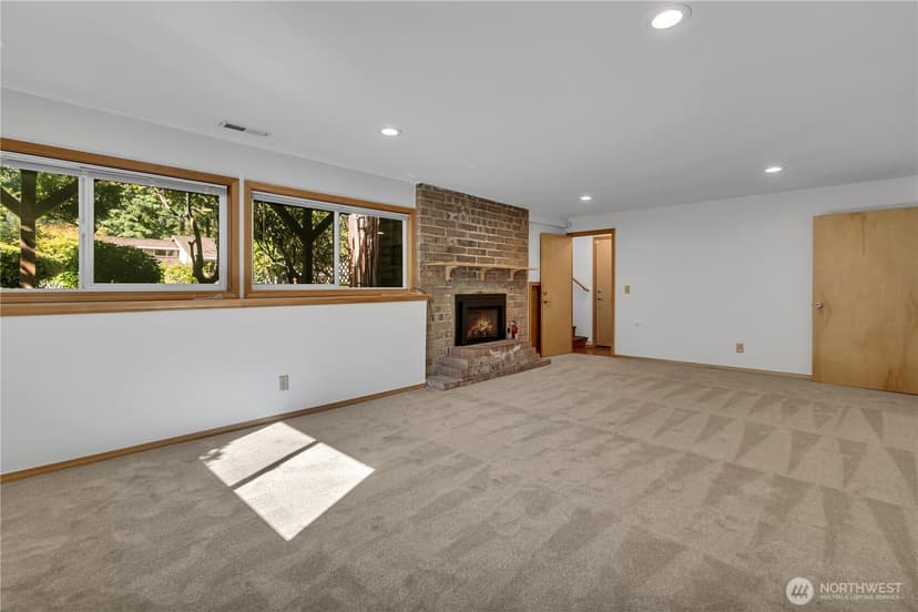 Property photo for 4038 169th Avenue SE, Bellevue photo 26