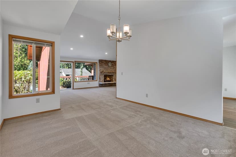 Property photo for 4038 169th Avenue SE, Bellevue photo 11